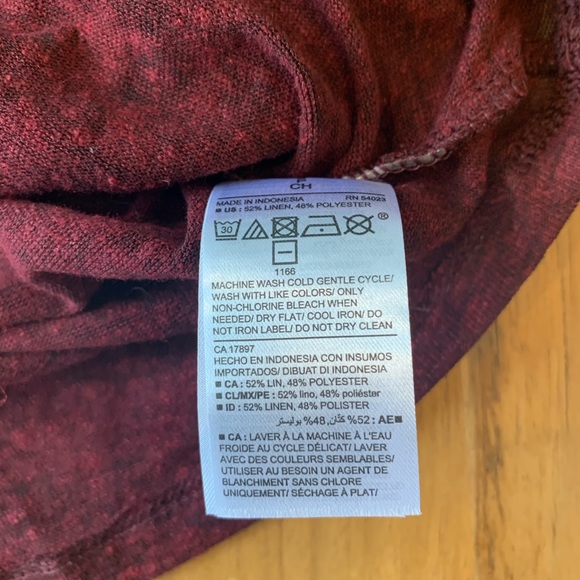 Maternity t-shirt and tank top - Picture 7 of 7